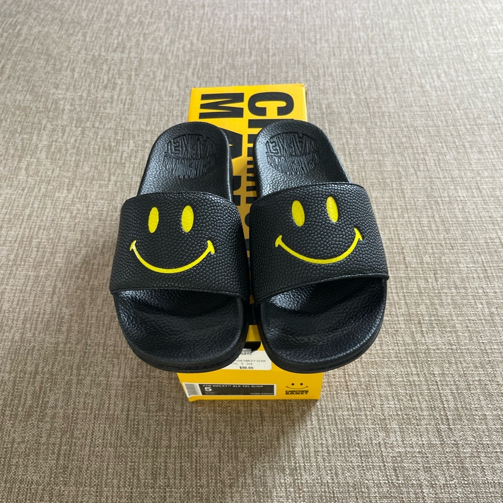 Chinatown Market Bball Smiley Slide